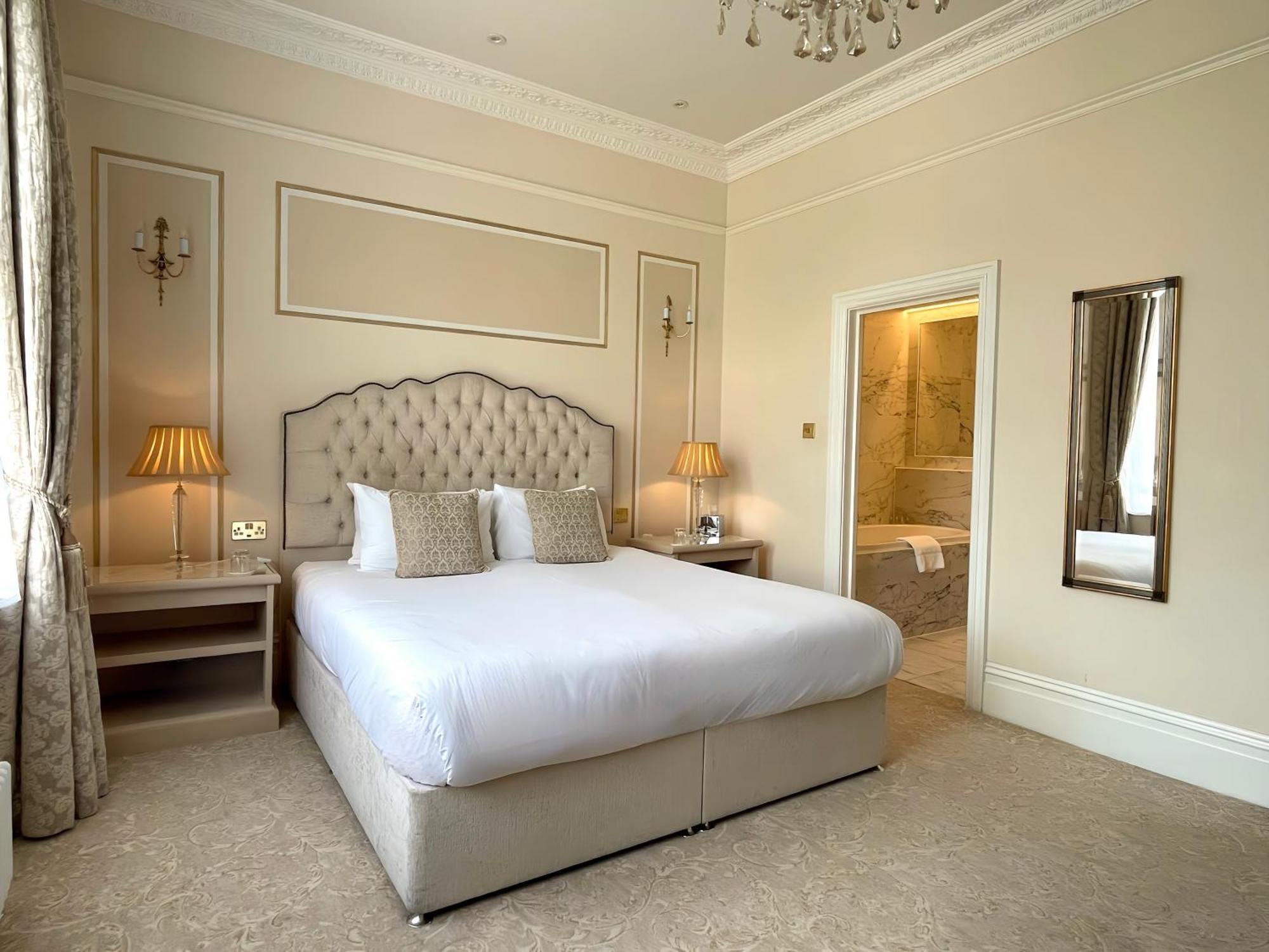Bathen House Boutique Hotel Bilik gambar A bedroom at the hotel